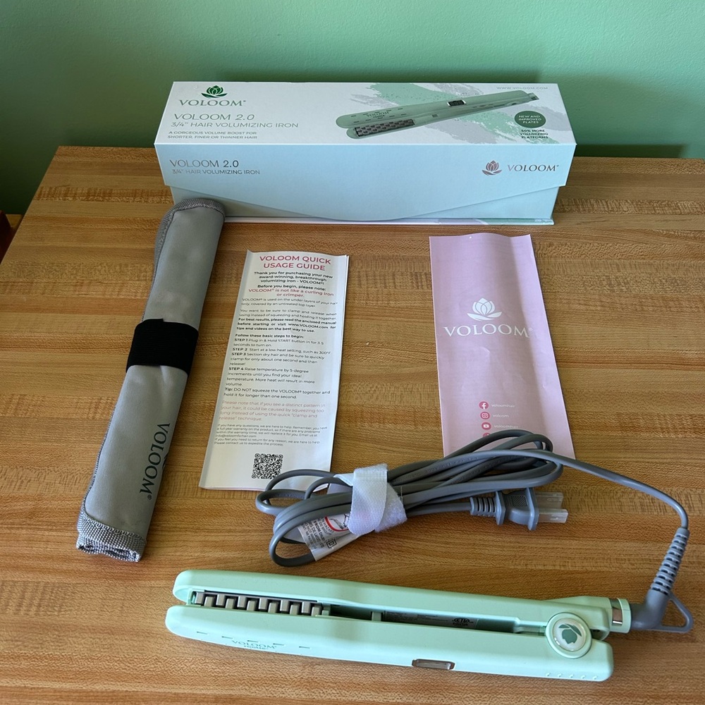 VOLOOM 2.0 Hair Volumizing Iron in Green